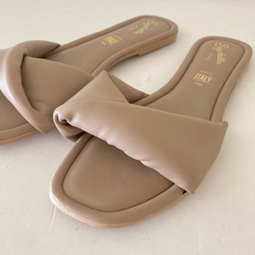 NWOT Anthropologie Seychelles Breath Of Fresh Air Puffy Sandals